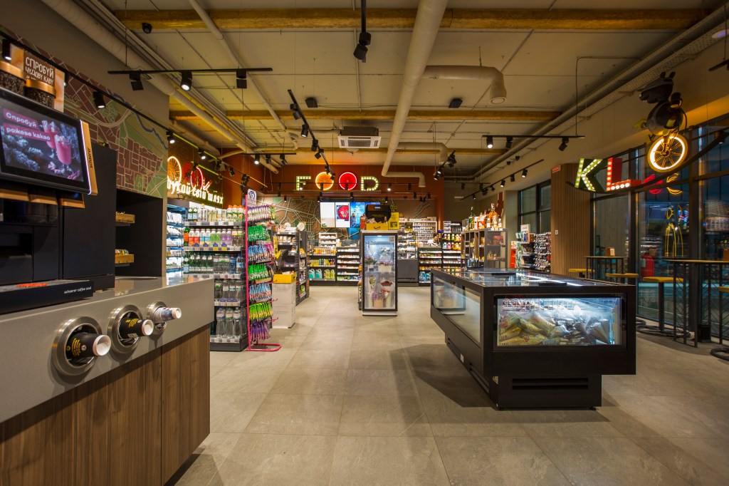 KLO GAS STATION IRPIN {SPIN YOUR&nbsp;WHEELS}