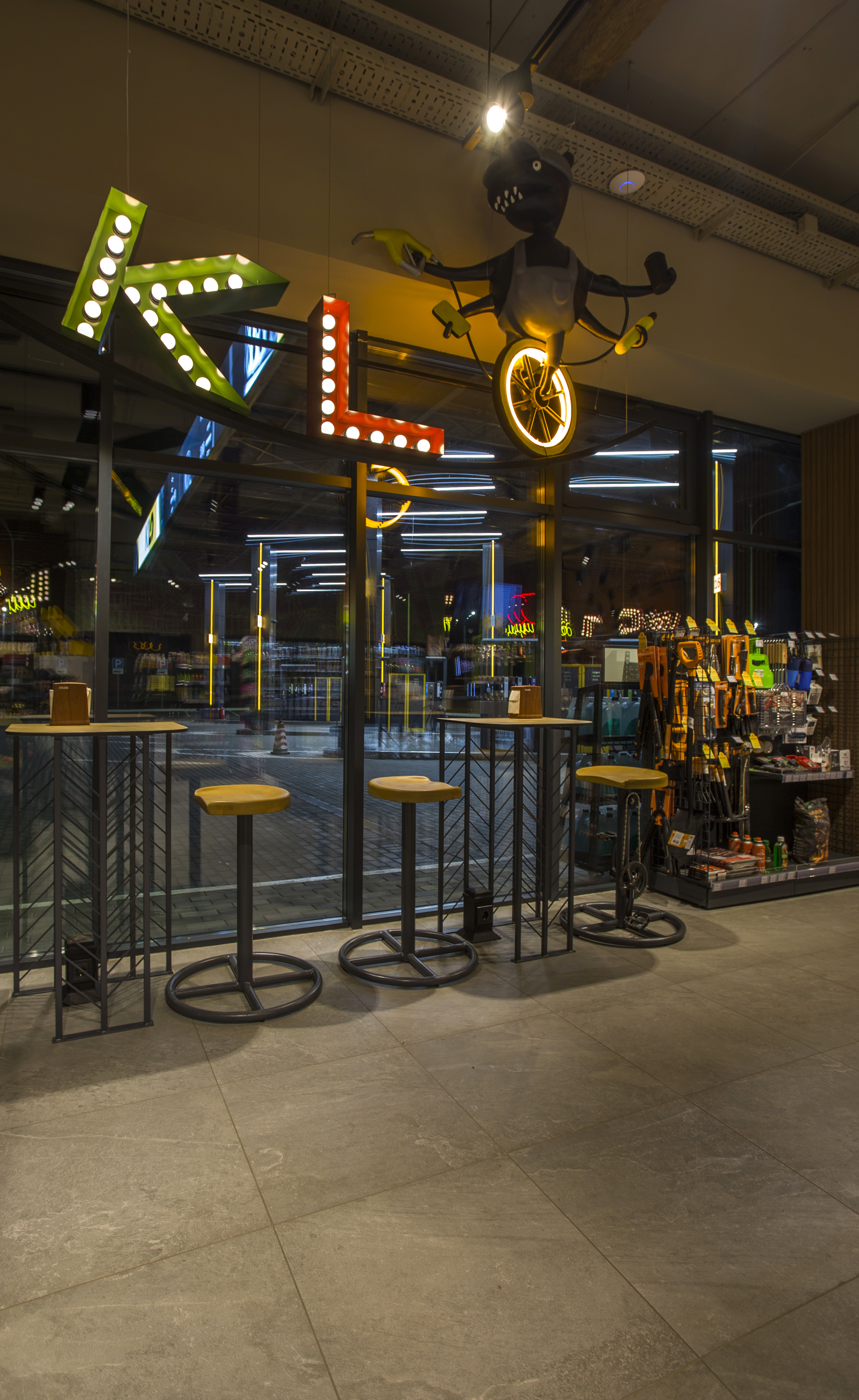 KLO gas station interior design