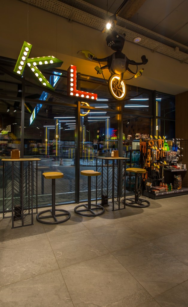 KLO gas station interior design